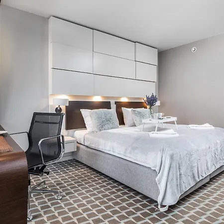Marine Deluxe With Apartman *