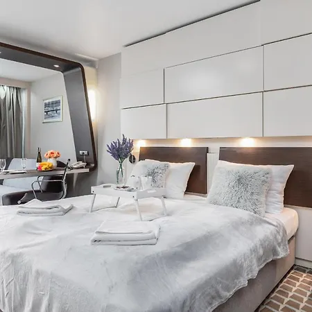 Marine Deluxe With Apartman